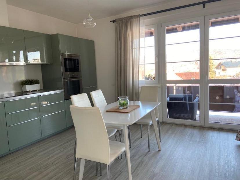 Apartman Na Vysine Apartment วัลคาบี ภายนอก รูปภาพ